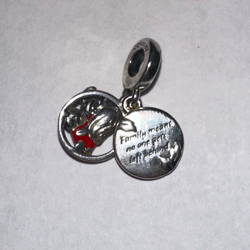 Pandora x Disney Lilo & Stitch Family Dangle Charm - Picture 4 of 4